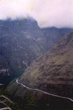 Bergpiste in den Yungas